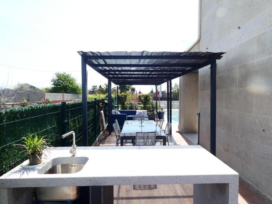 Chalet De Diseno Moderno En Sanxenxo Eksteriør bilde